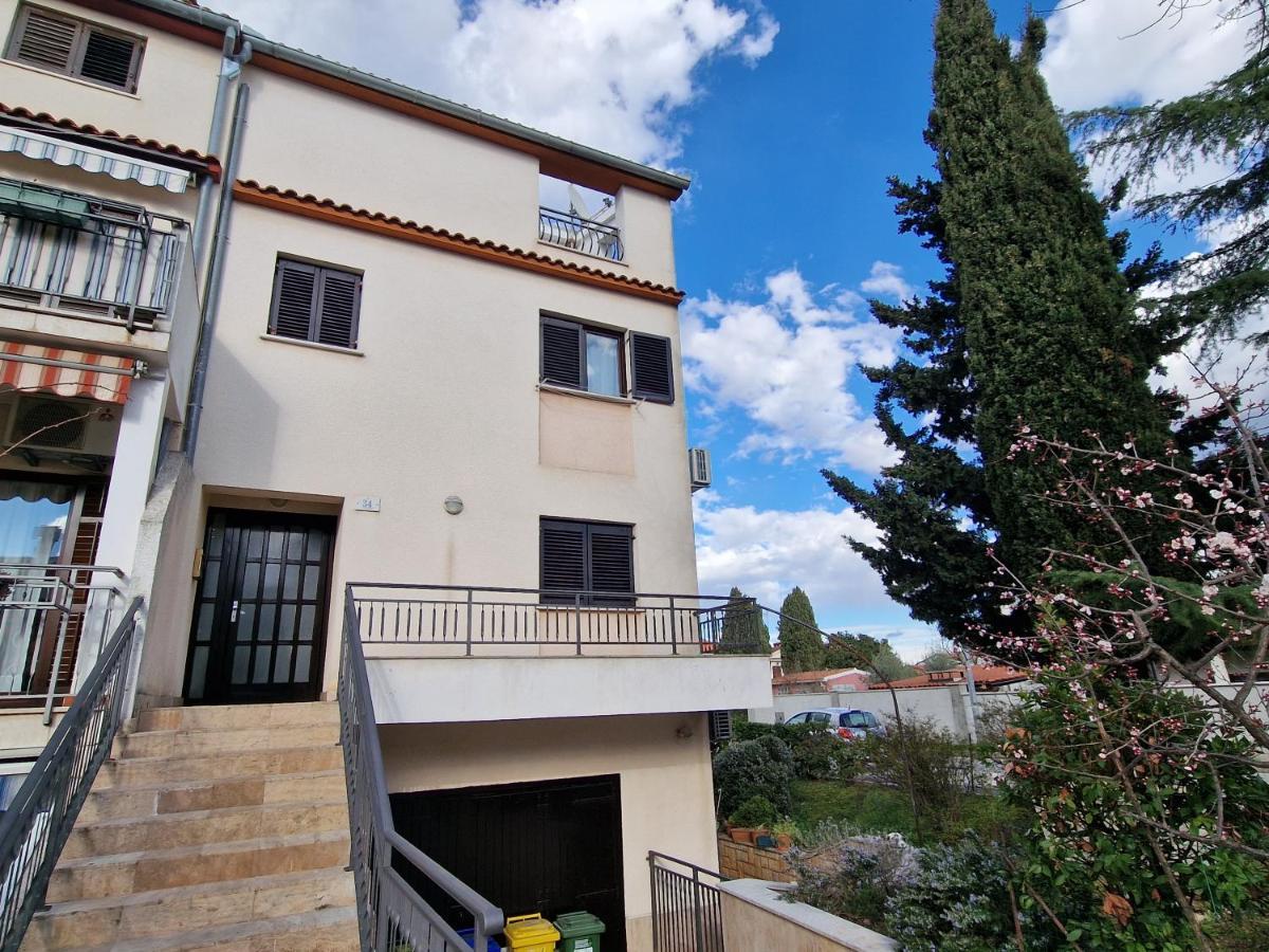 Apartments Katarina - New Renovated Rovinj Exterior photo