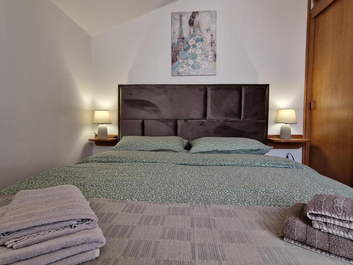 Apartments Katarina - New Renovated Rovinj Exterior photo